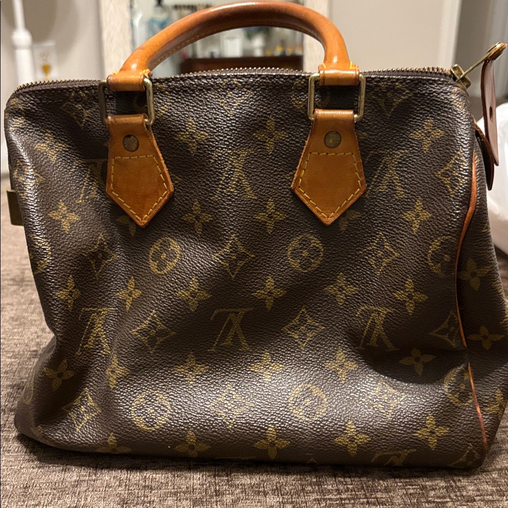 Authentic  Louis Vuitton Speedy 25 - Picture 14 of 15